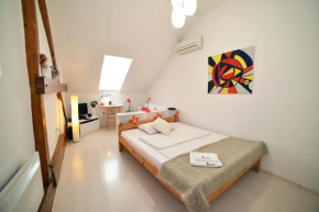 Studio apartment White Zagreb